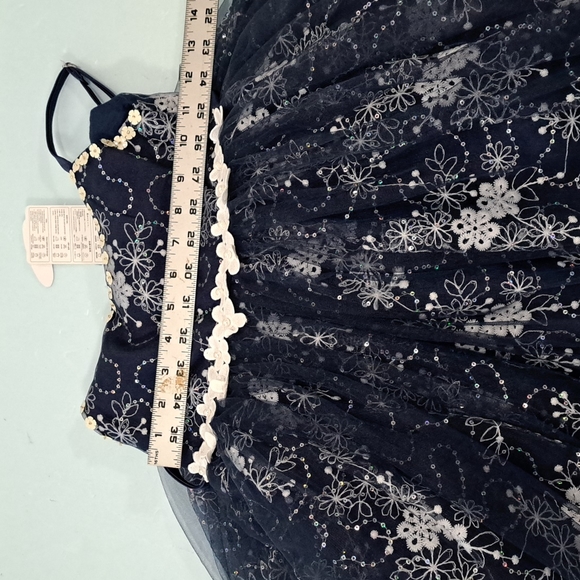 Navy kids formal. Sized 120 =  5/6t Hooked, embroidery w/white details. NWT. - Picture 5 of 8